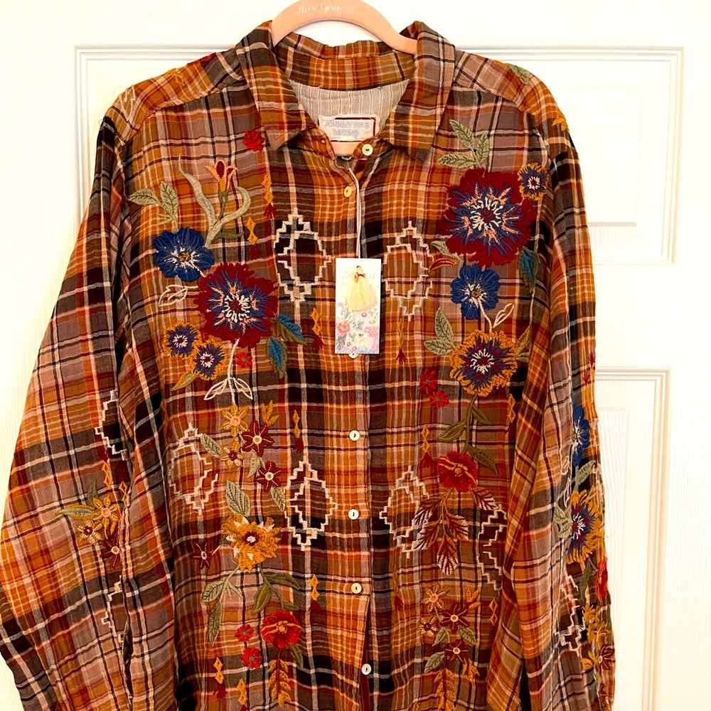 Beautiful Johnny Was top. Never worn